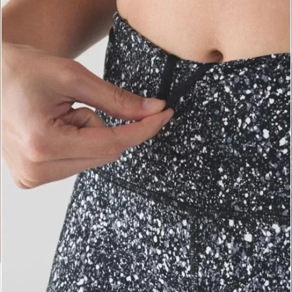 Lululemon outrun 17” crop - Picture 7 of 13